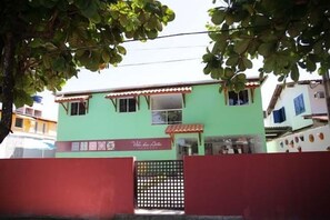 Fachada da propriedade