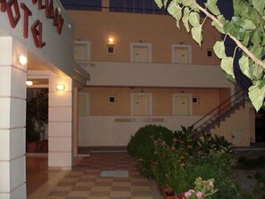 Exterior - Hiona Holiday Hotel (Sitia)