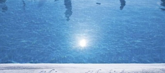 Hiona Holiday Hotel