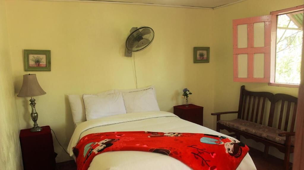 3 bedrooms, blackout curtains, bed sheets