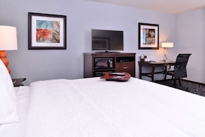In-room safe, desk, free WiFi, bed sheets
