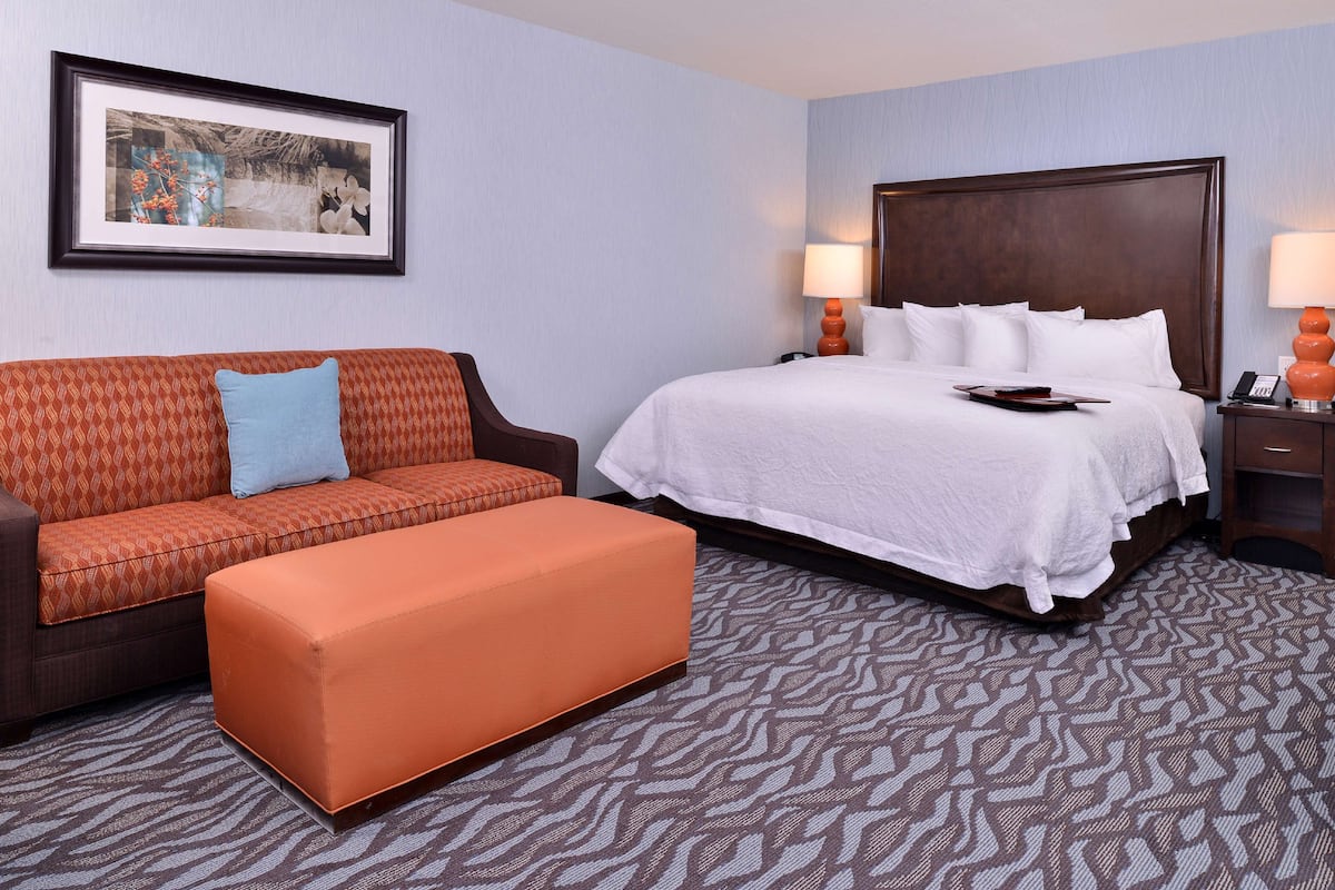 1 bedroom, in-room safe, desk, free wifi