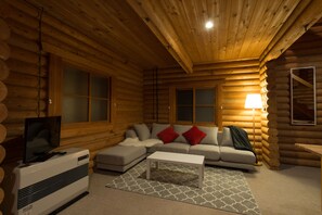 Stuga | Vardagsrum | Leksaker och böcker