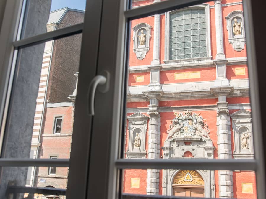 Kahden hengen standard-huone | Ylelliset vuodevaatteet, yksilöllisesti kalustettu, työpöytä