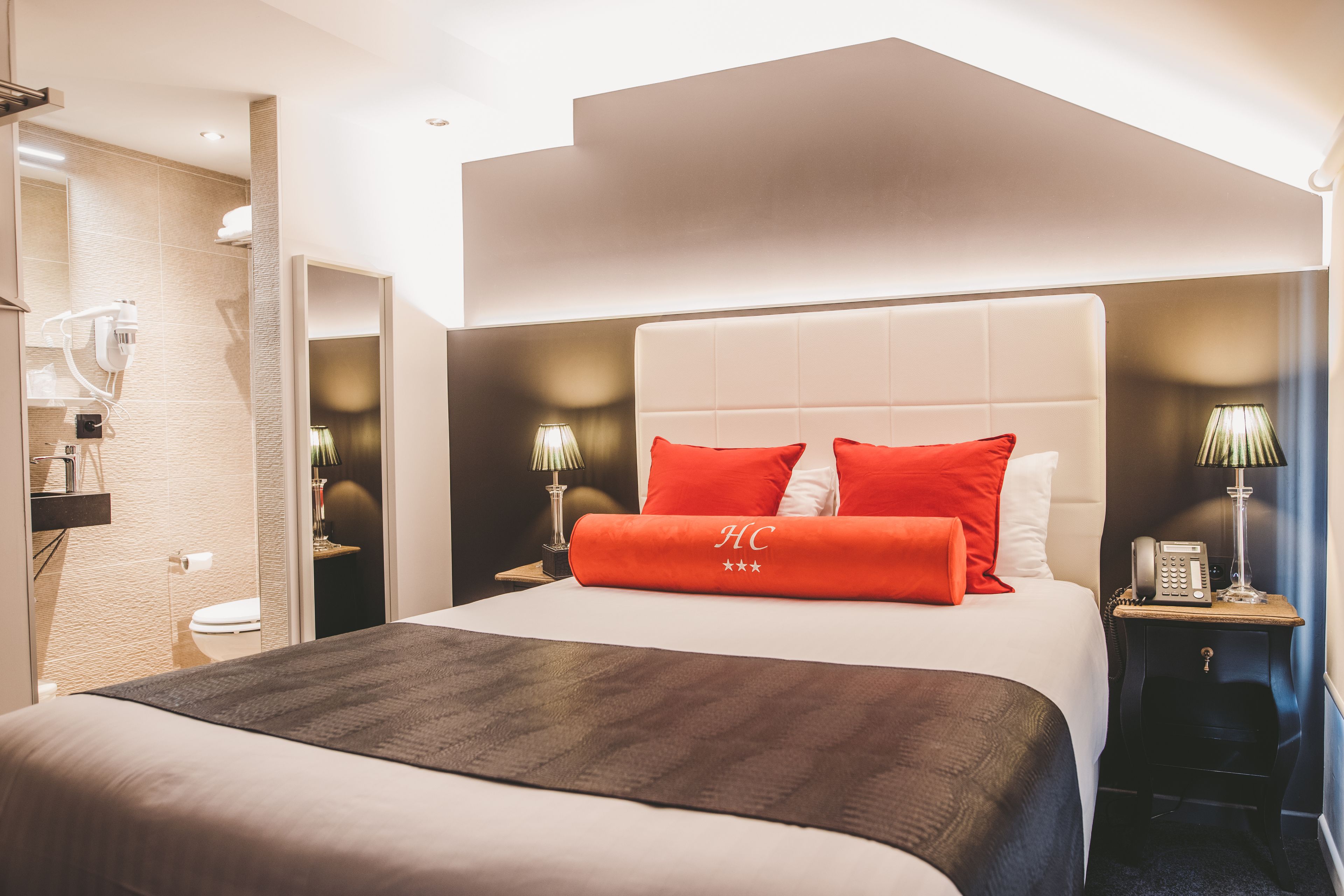 business double room | premium bedding, individually furnished, desk, free wifi
