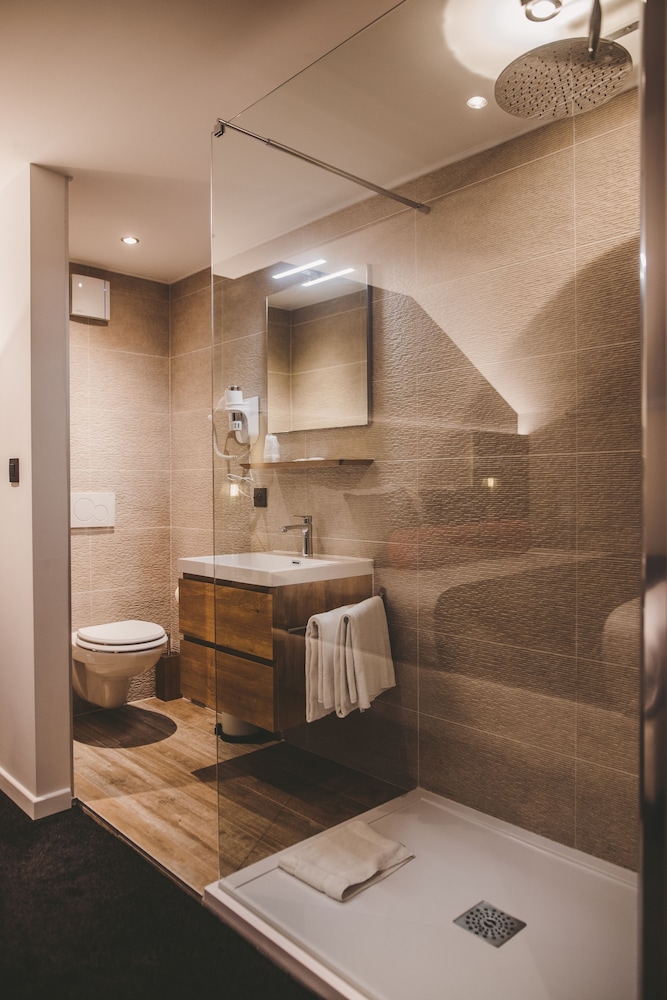 Hotel Hors-Chateau by null