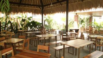 Breakfast, lunch, dinner served; Asian cuisine