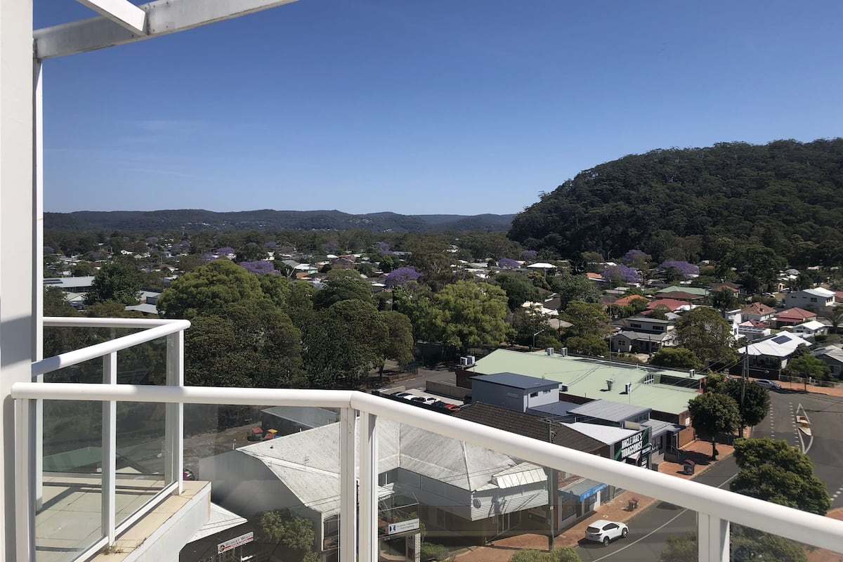 One Bedroom Top Floor with Walk in Shower | Terrace/patio