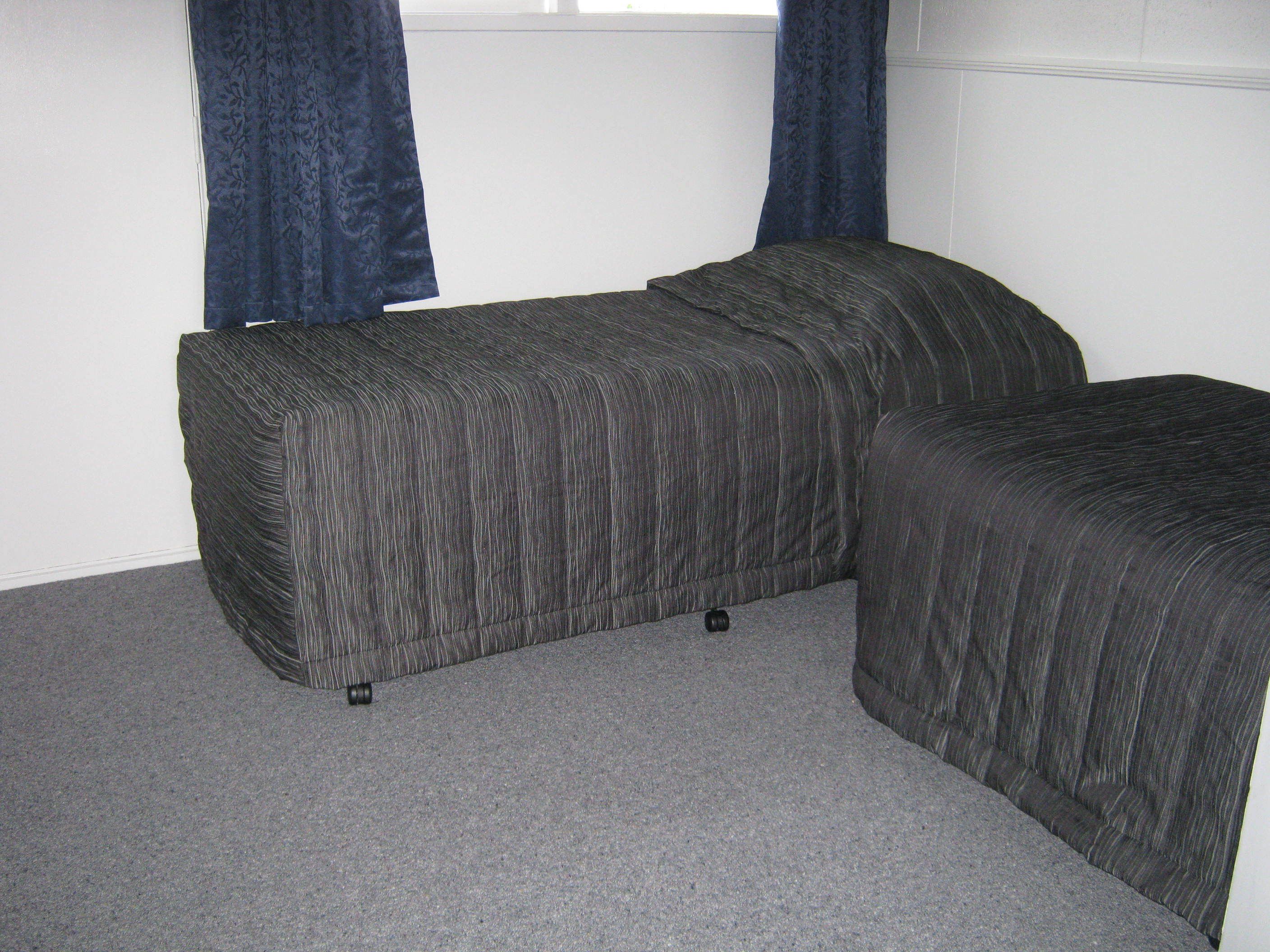 2 Bedroom Unit (Sleeps 6) | Iron/ironing board, free cribs/infant beds, free WiFi, wheelchair access
