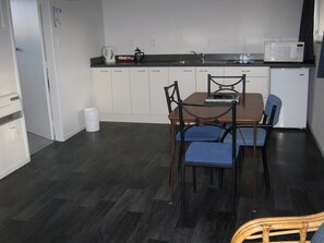 2 Bedroom Unit (Sleeps 6) | Private kitchenette | Fridge, microwave, coffee/tea maker, cookware/dishes/utensils