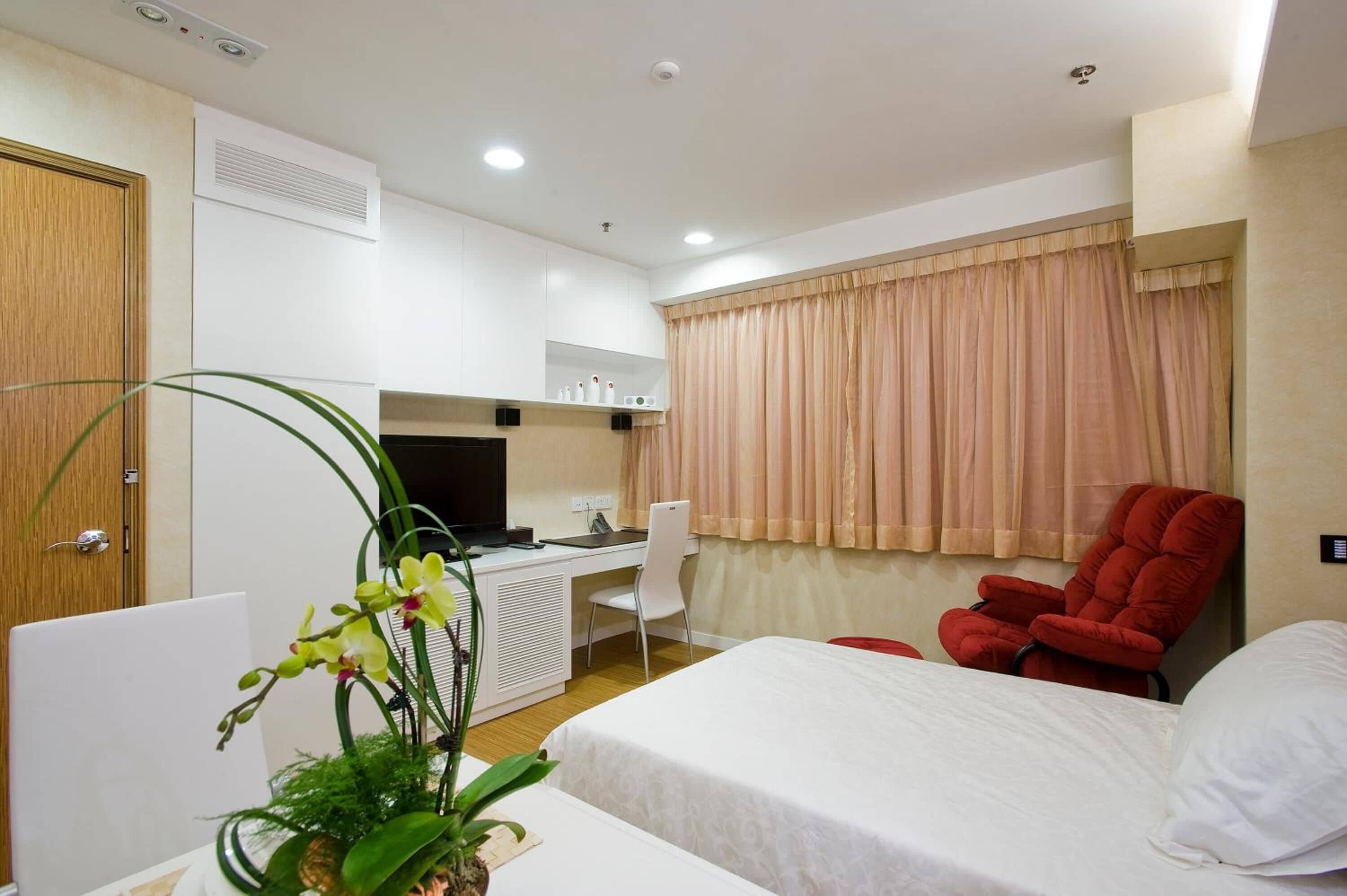 Photo - Mingle With The Star