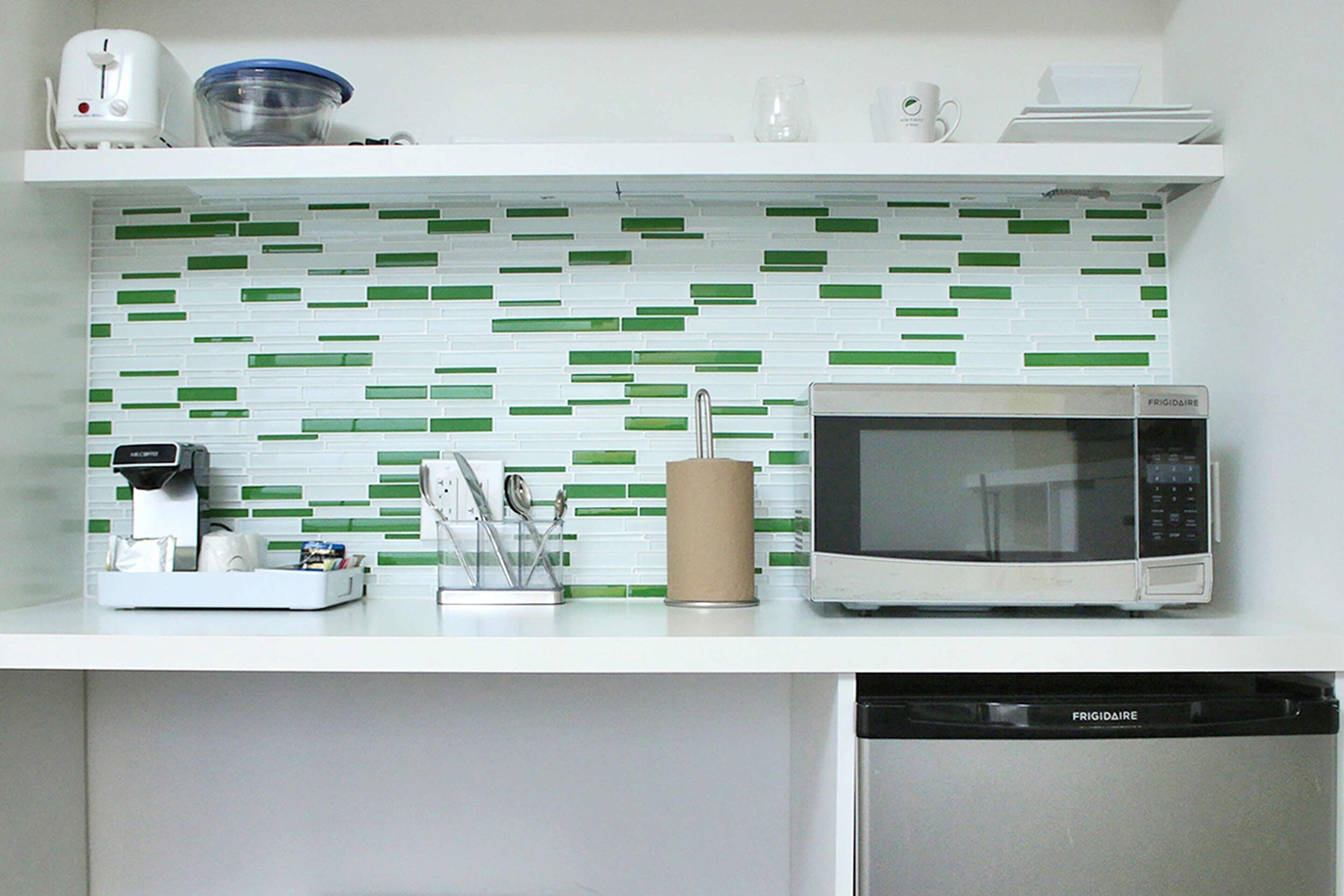 room, 1 king bed, non smoking | 1 bedroom, premium bedding, down duvets, in-room safe