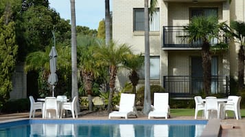 Outdoor pool, pool loungers