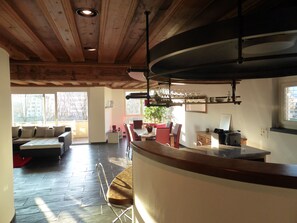 Kühlschrank, Mikrowelle, Geschirrspüler