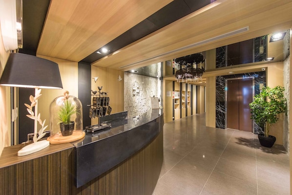 Reception - Royal Rose Hotel Ximen (Taipei)