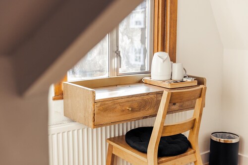 Cambridge House Hotel