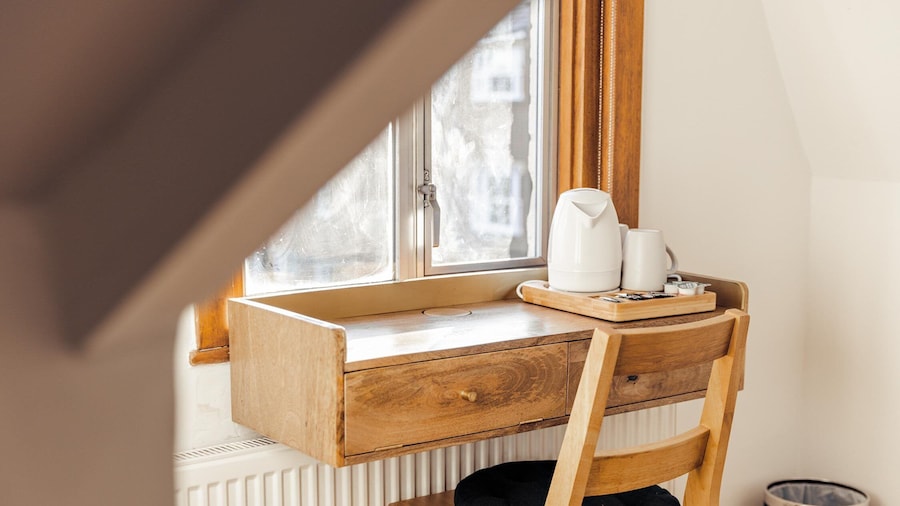 Cambridge House Hotel