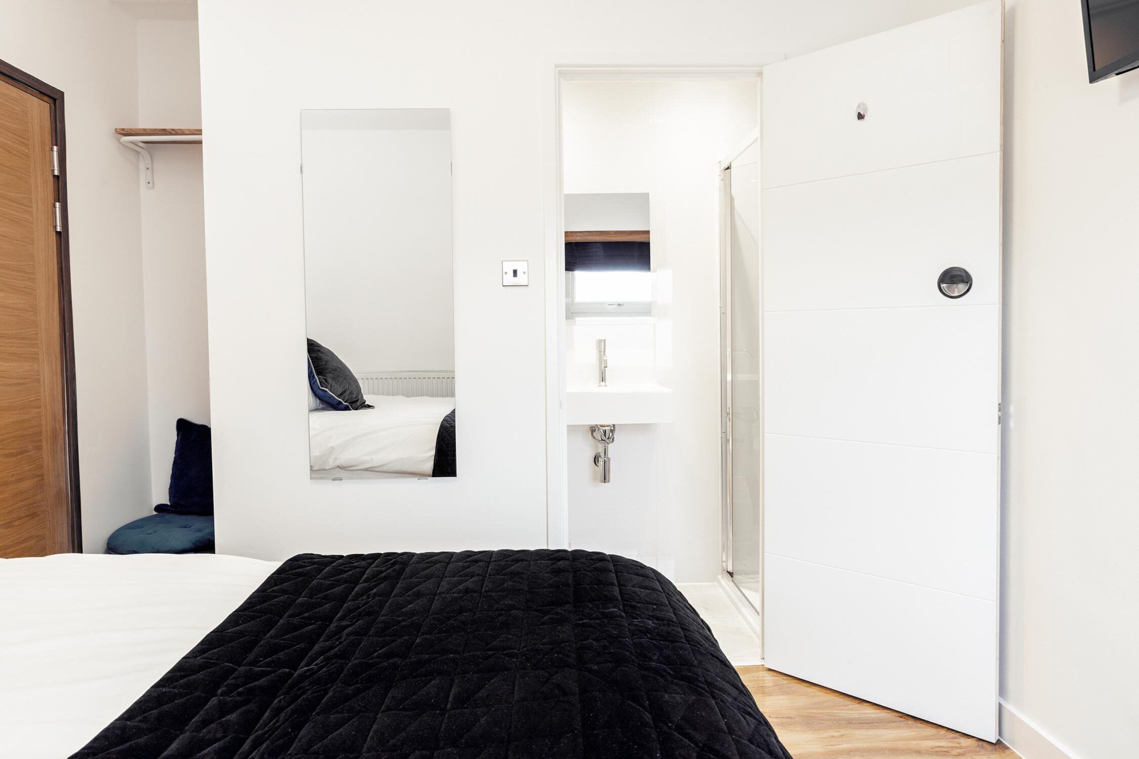 Photo - Cambridge House Hotel