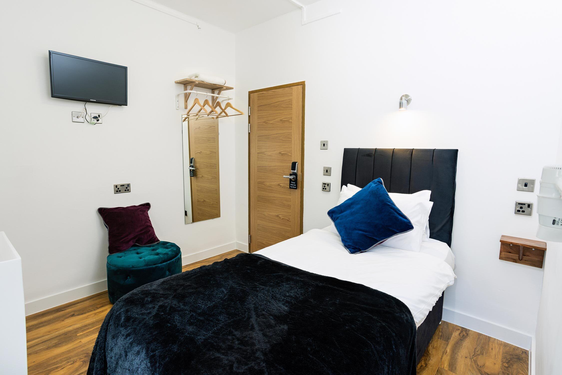 Photo - Cambridge House Hotel