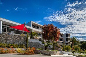 Front of property - Hôtel les Eucalyptus (Serra-di-Ferro)