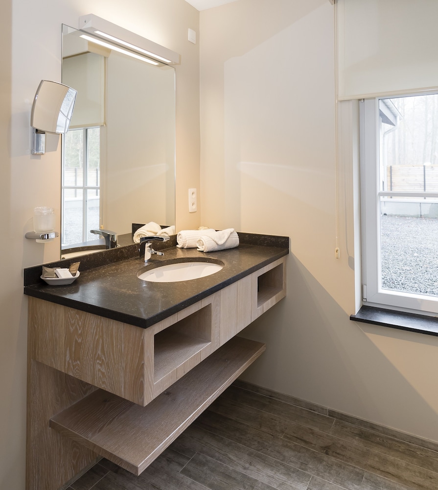 Hôtel Restaurant La Barrière de Transinne by null