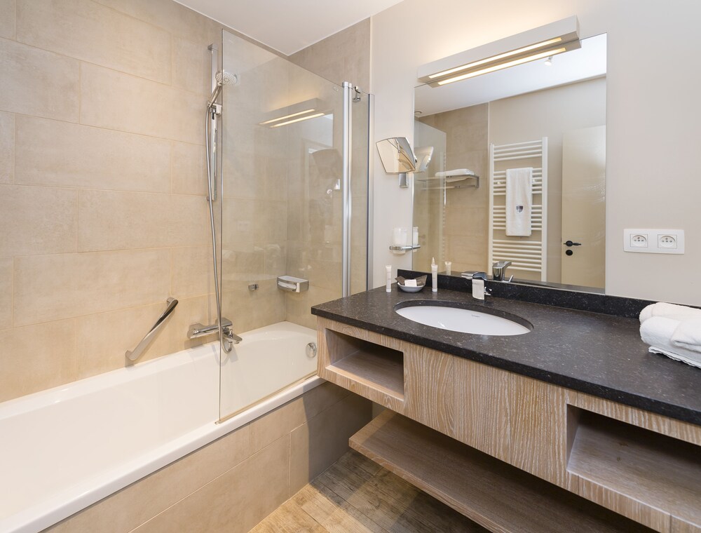 Hôtel Restaurant La Barrière de Transinne by null