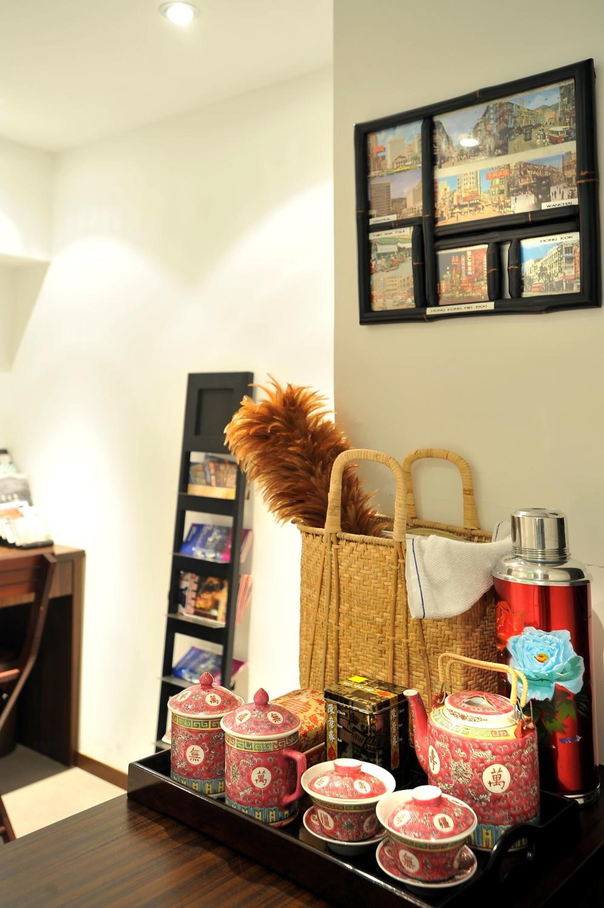 Photo - Mingle by The Park