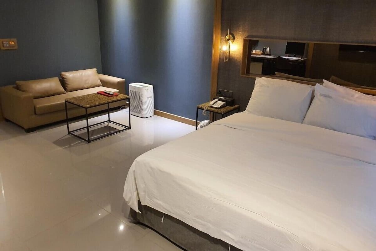 Standard Double Room | Premium bedding, desk, laptop workspace, soundproofing