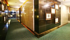 Hallway - Gallerya Hotel (Seoul)