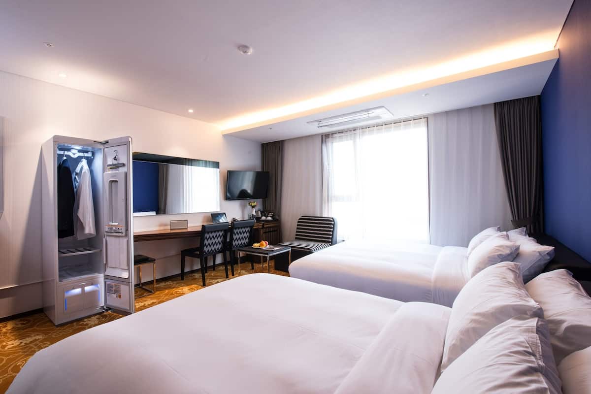 family twin room (styler installed) | view from room