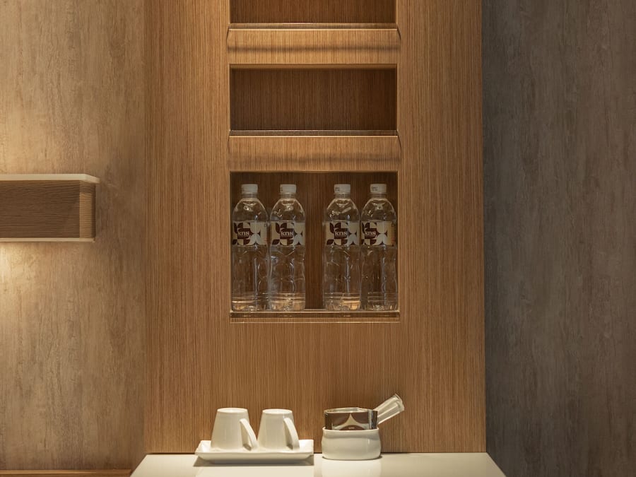 Quadruple Room | Living area | 47-inch LED TV with digital channels, TV