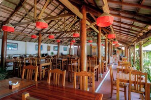 Breakfast, lunch and dinner served - La Mer Resort (Phu Quoc)