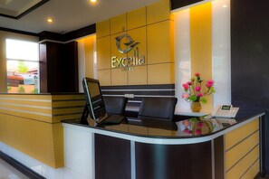 Reception - Excella Hotel (Ubon Ratchathani)