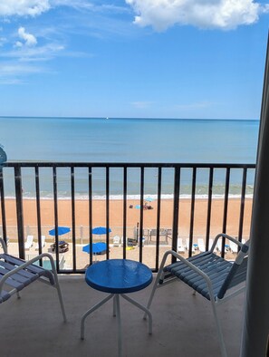 Standard Room, 1 Queen Bed with Sofa bed, Kitchenette | Beach/ocean view