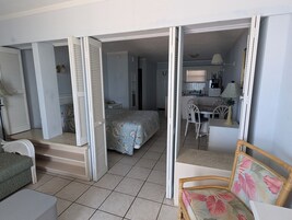 Tabla de planchar con plancha y camas plegables/adicionales 