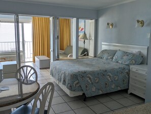 مكواة/لوح كي وأسرّة قابلة للطي وواي فاي مجانًا وملاءات أسرّة