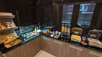 Bao gồm bữa sáng kiểu Âu hàng ngày