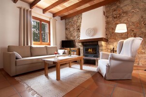 Suite junior | Sala de estar | Una televisión de pantalla plana