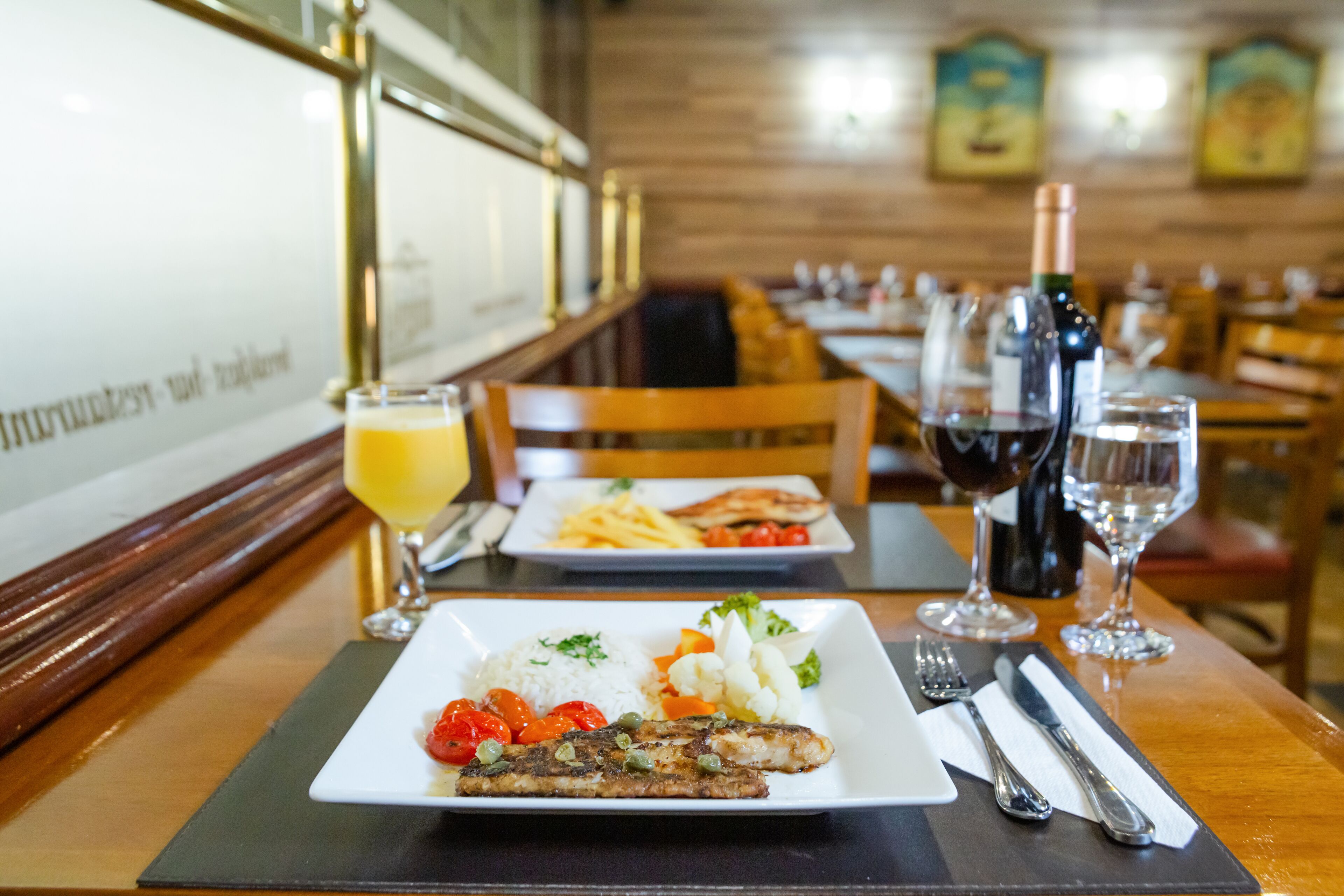 Café da manhã, almoço e jantar