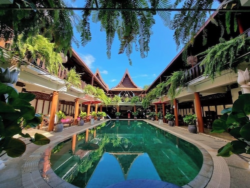 Ruean Thai Hotel