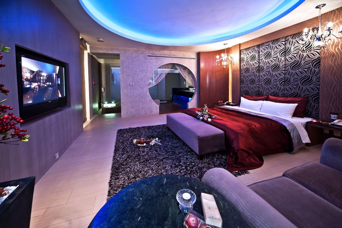 Standard Room | Premium bedding, down duvets, individually decorated