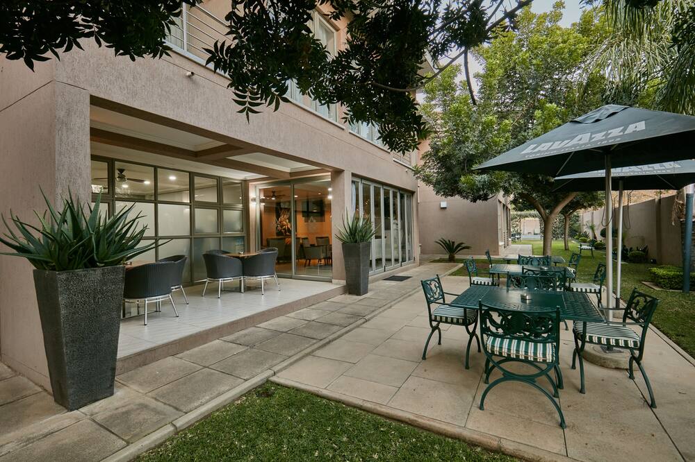 Regent Select Hotel