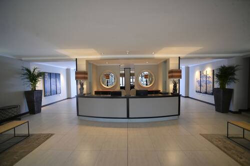 Mostrador para check-in y check-out