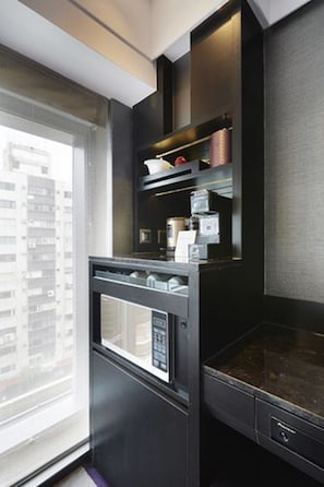 Premium bedding, down comforters, minibar, in-room safe - The Tango Taipei FuHsing (Taipei)