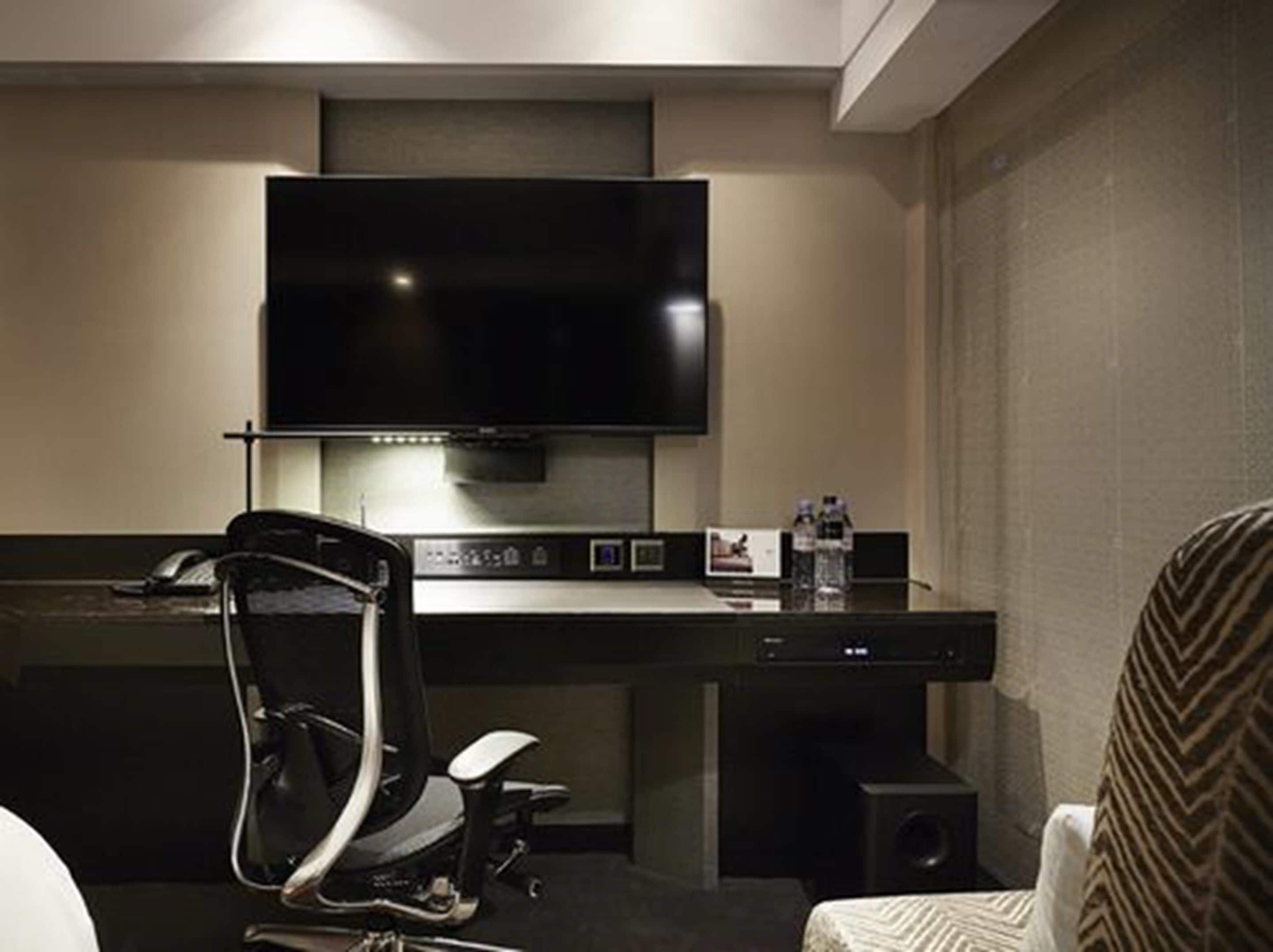 spa room | 1 bedroom, premium bedding, down duvets, minibar