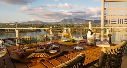 Empire Apartment Hotel