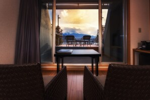 Superior-Zweibettzimmer (with Balcony, Mt.Fuji and Lake view) | Ausblick vom Zimmer
