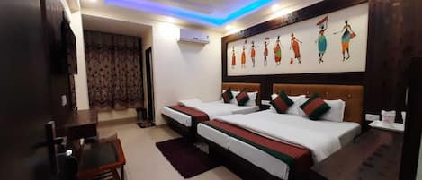 Chambre Familiale | Matelas mémoire de forme, coffres-forts dans les chambres