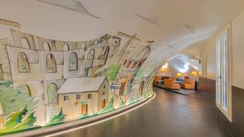 Télévision à écran plat de 32 pouces avec chaßnes numériques, télévision