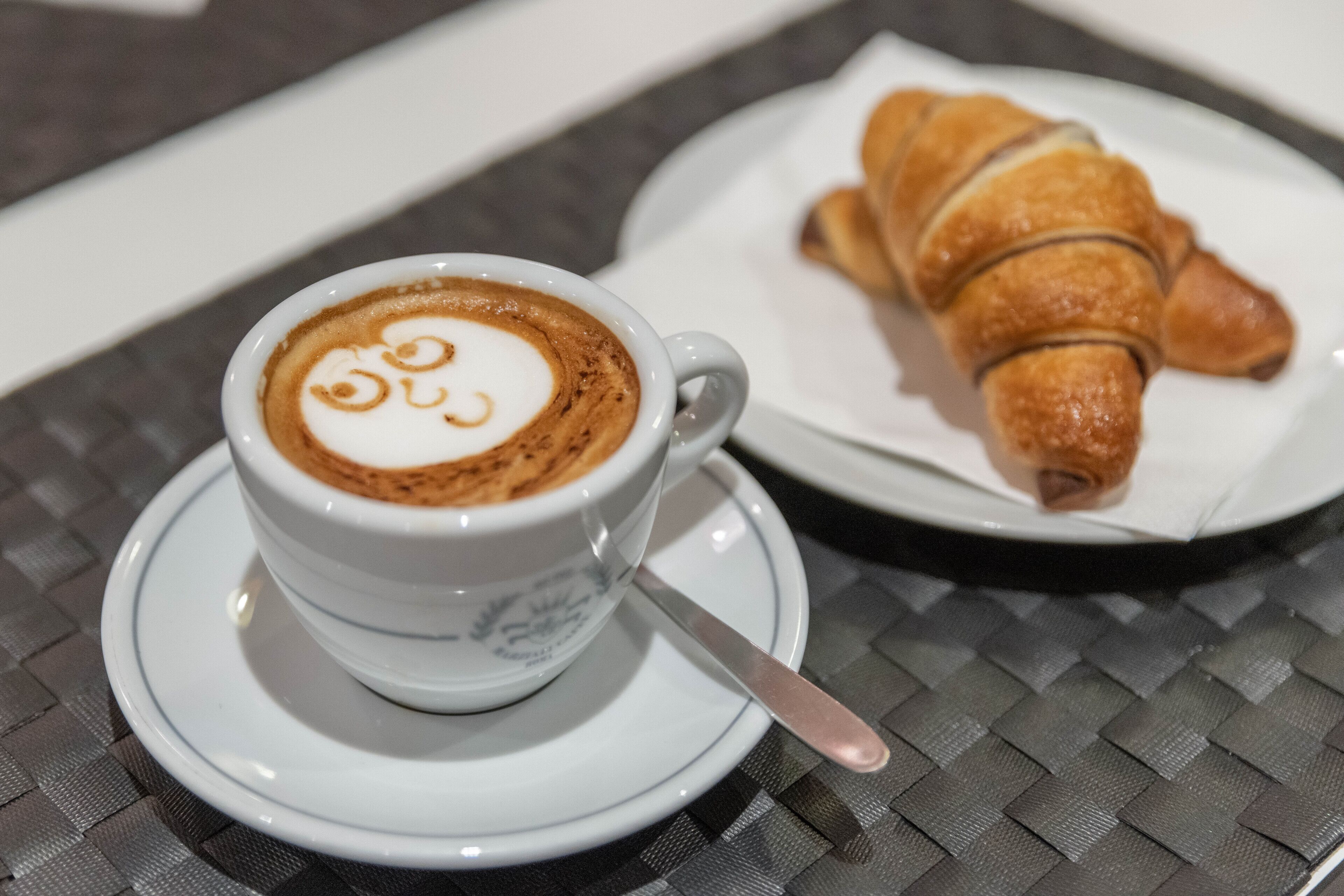 daily buffet breakfast (eur 15 per person)